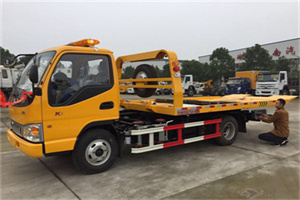 科尔沁右翼前旗哪里有拖车服务