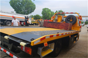 科尔沁右翼前旗附近拖车电话号码服务