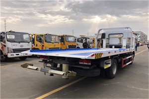 科尔沁右翼前旗汽车救援补胎